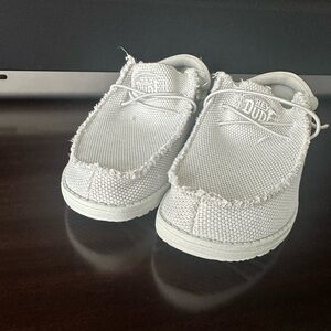 Hey Dudes - light gray